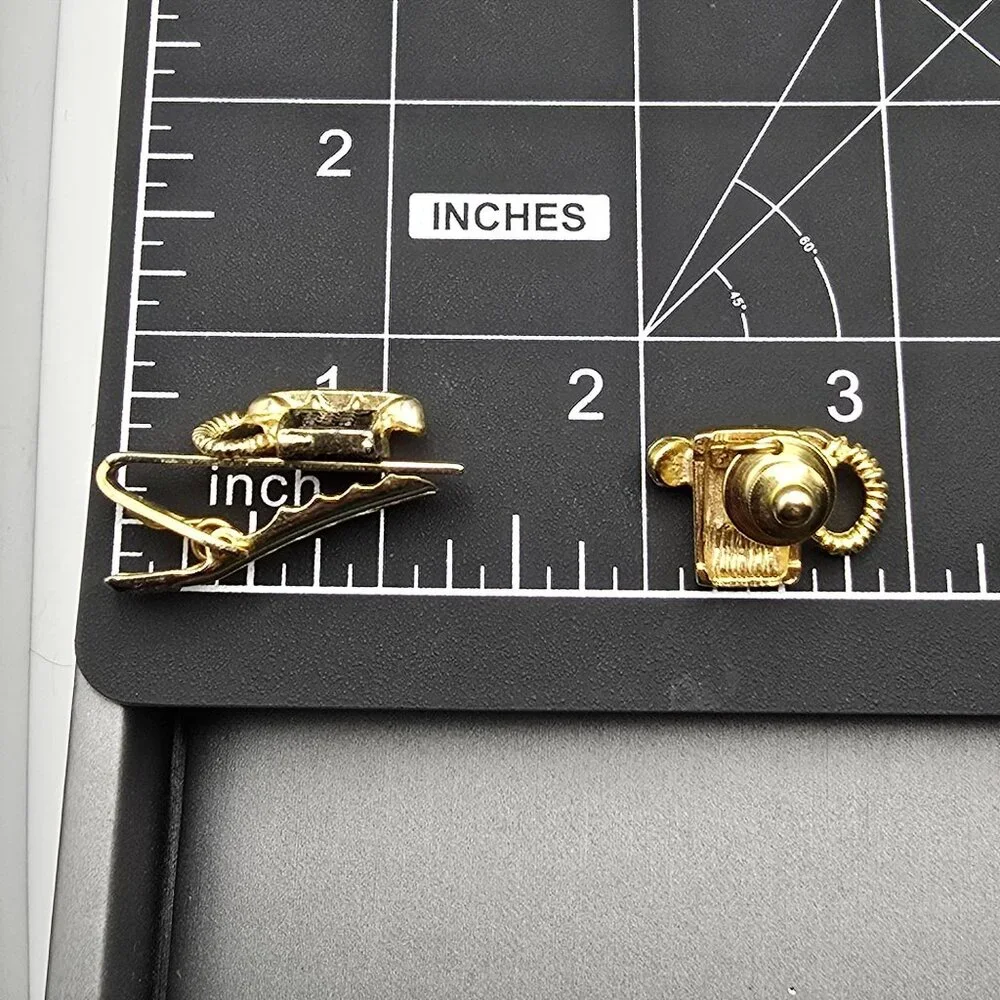VTG Rugin Gold Tone Retro Push Button Telephone Tie Clip & Pin Set